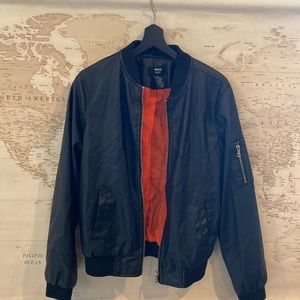 MISS LILI PLEATHER BOMBER JACKET SIZE SMALL